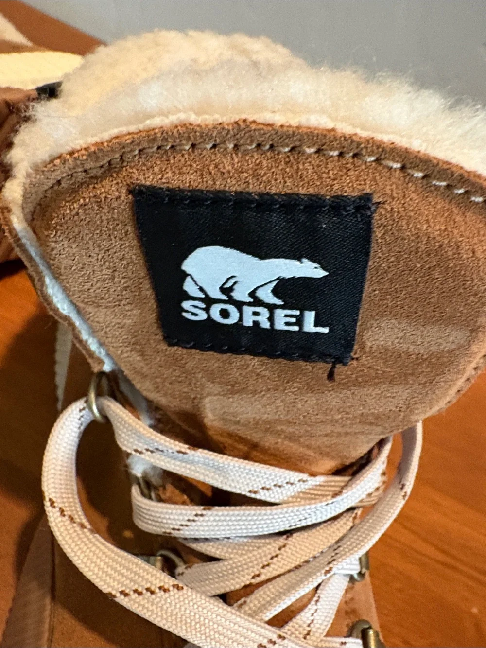 Sorel fur lined boots. Sz 8.5